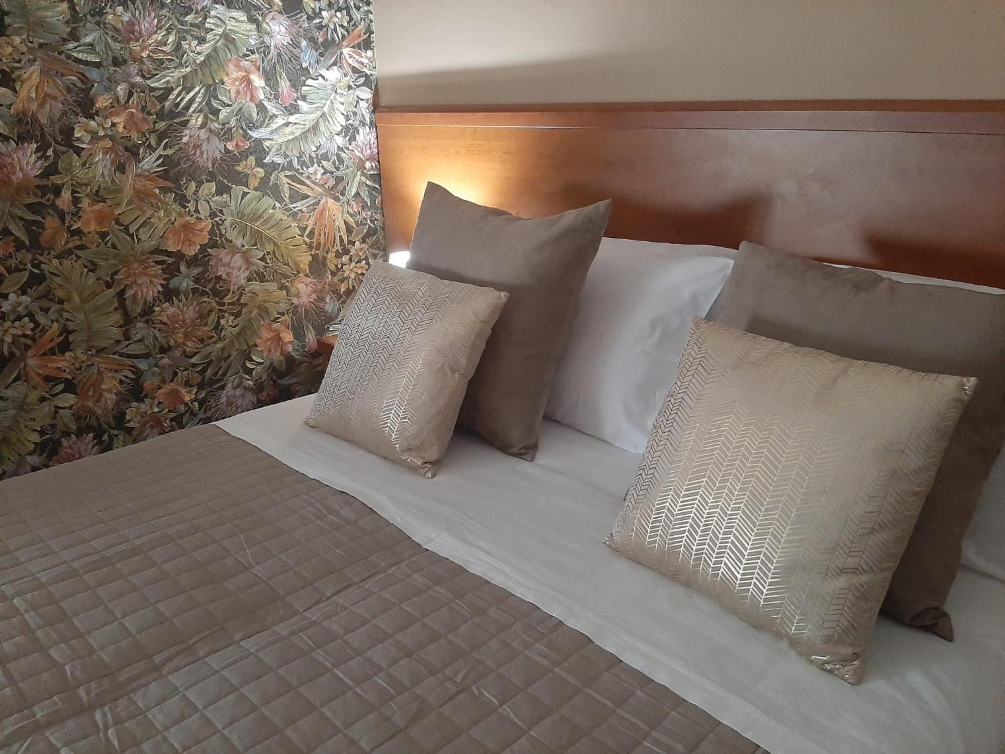 Baaria Porto Rooms Милацо Екстериор снимка